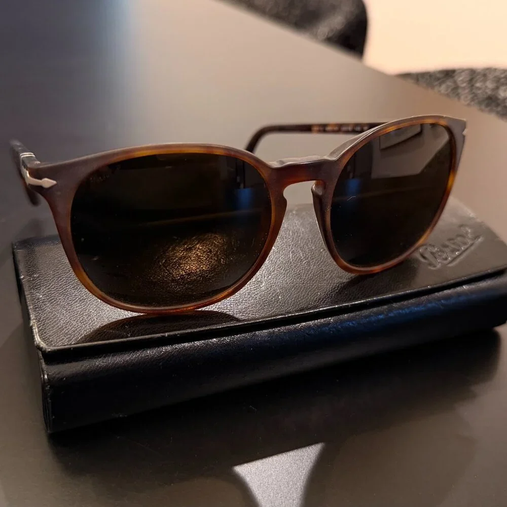Persol PO3007S Sunglasses – Authentic Italian Luxury!  ** Polarized ** - Picture 8 of 13